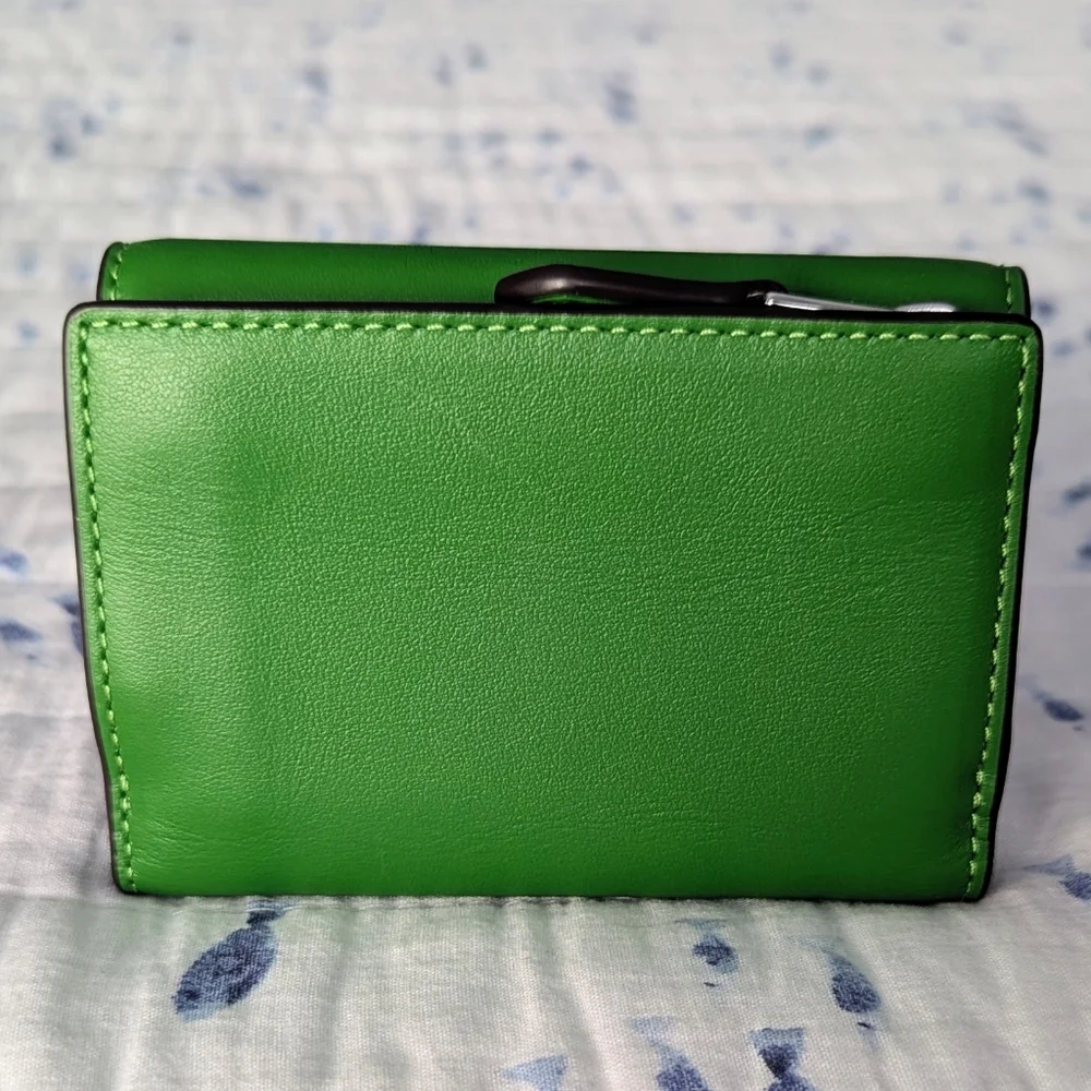 Coach Kelly Green Leather Micro Wallet, NWOT - Picture 2 of 6